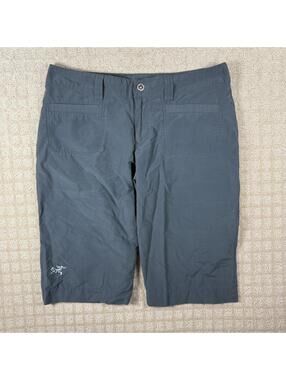 Arc’teryx Women’s Hiking Shorts Size 8 Gray 29 Waist